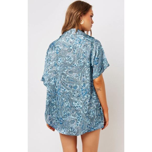 Frankie’s Bikinis Fifi Silk Button Up Shirt‎ Blue Paisley Size XS - Picture 3 of 10